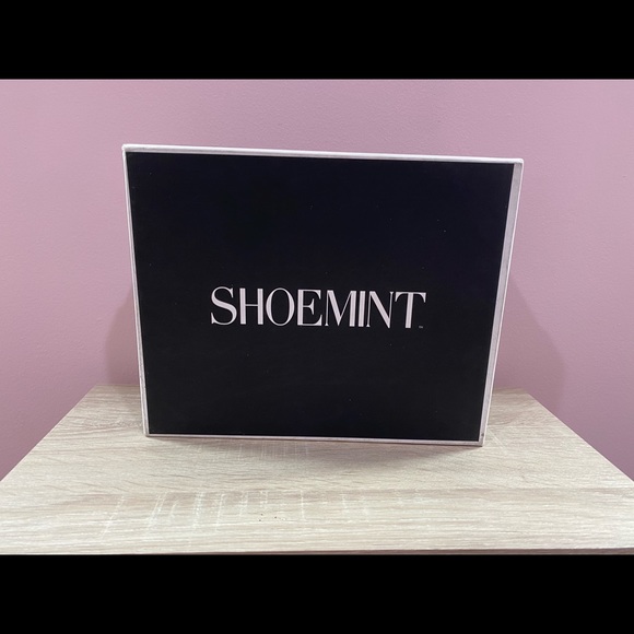 Ankle strap heels, shoemint “Giselle” red pumps worn once - Picture 6 of 9